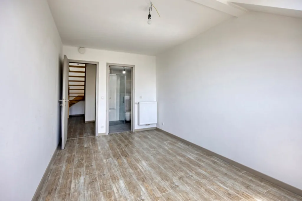 Pièces - Nouveau Triplex avec Terrasse et Jardin à Wemmel