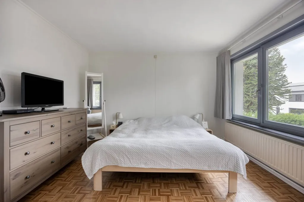 Magamistoad - 3-Bedroom House with Terrace in Eeklo Centre