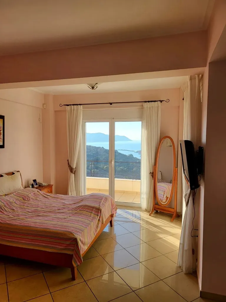 Magamistoad - Luxury Villa with Sea View in Anavyssos