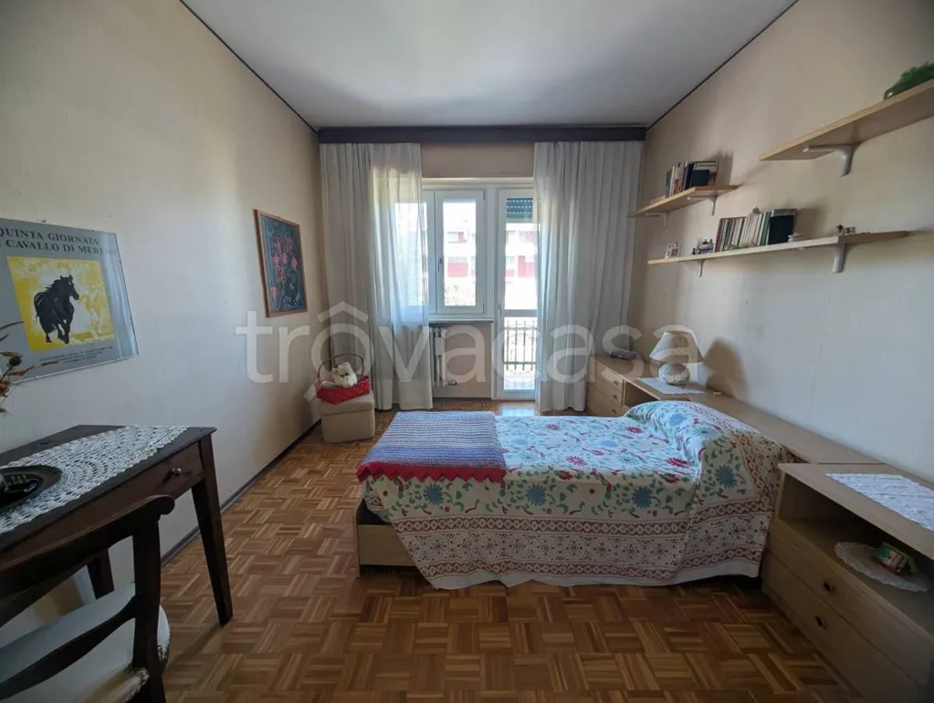 Chambres - Spacious Apartment with Terrace in Cuneo