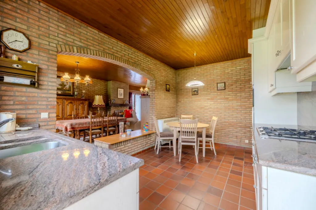 Cuisine - Maison avec Jardin et Veranda à Sint-Job
