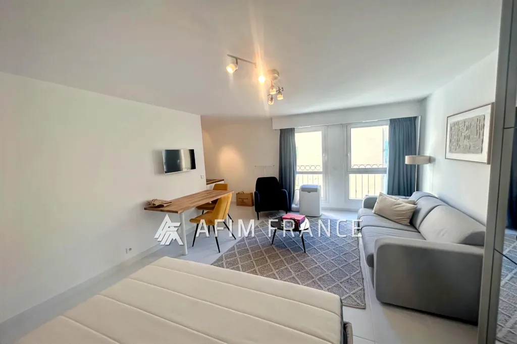 Magamistoad - Renovated Studio with Parking in Beausoleil