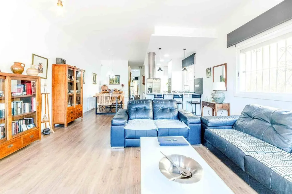 Living Room - Luxury House with Pool in Sitges