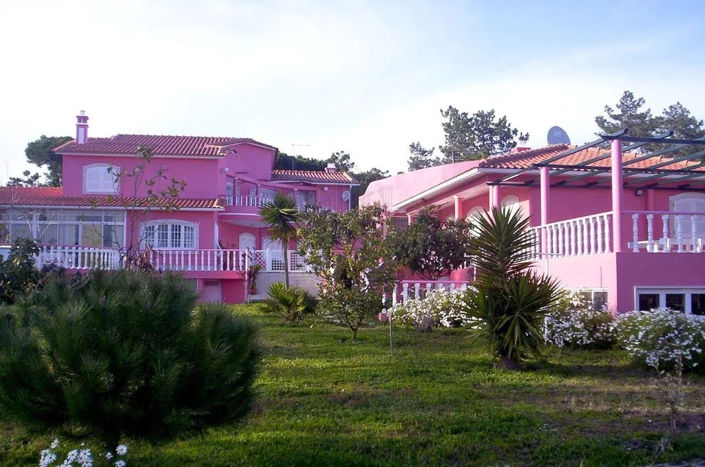Exterior - Luxury House with Pool in Sintra