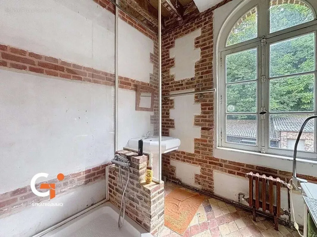 Salles de bain - Maison 6 pièces à Lyons-La-Foret