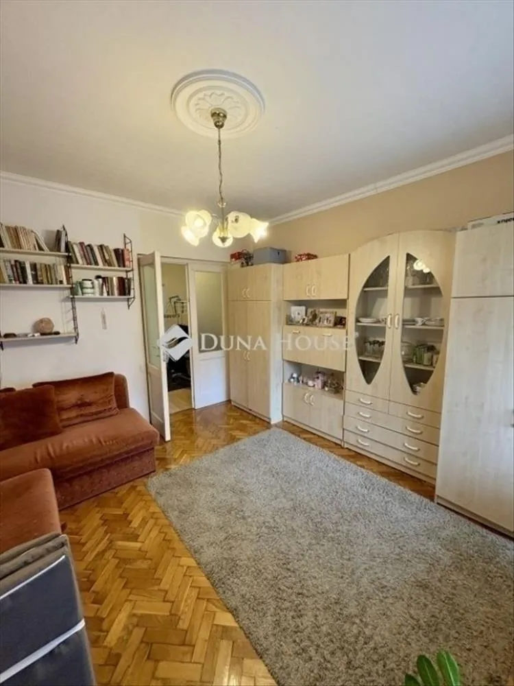 Elutuba - Brick Flat with Garden in Budapest XIX District