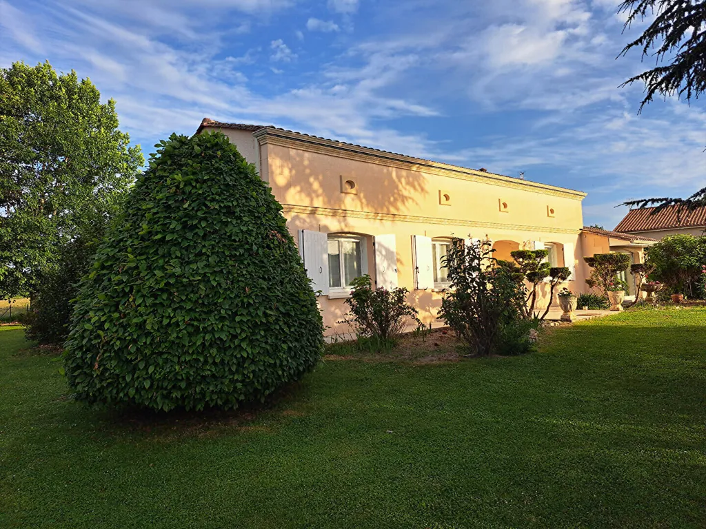 Esterno - Contemporary House with Terrace in Coutras