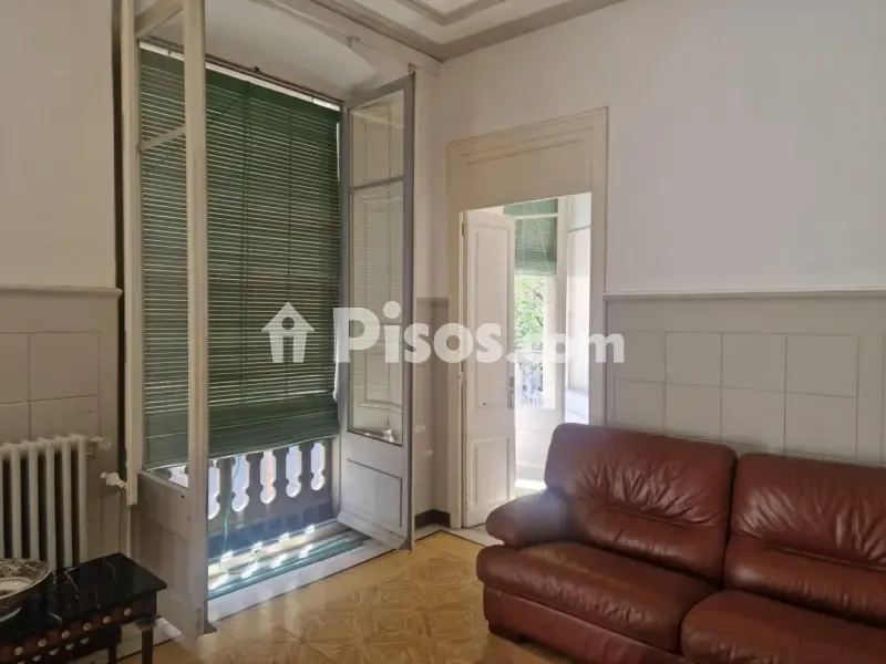 Séjour - Apartment with Balcony and River View in Girona
