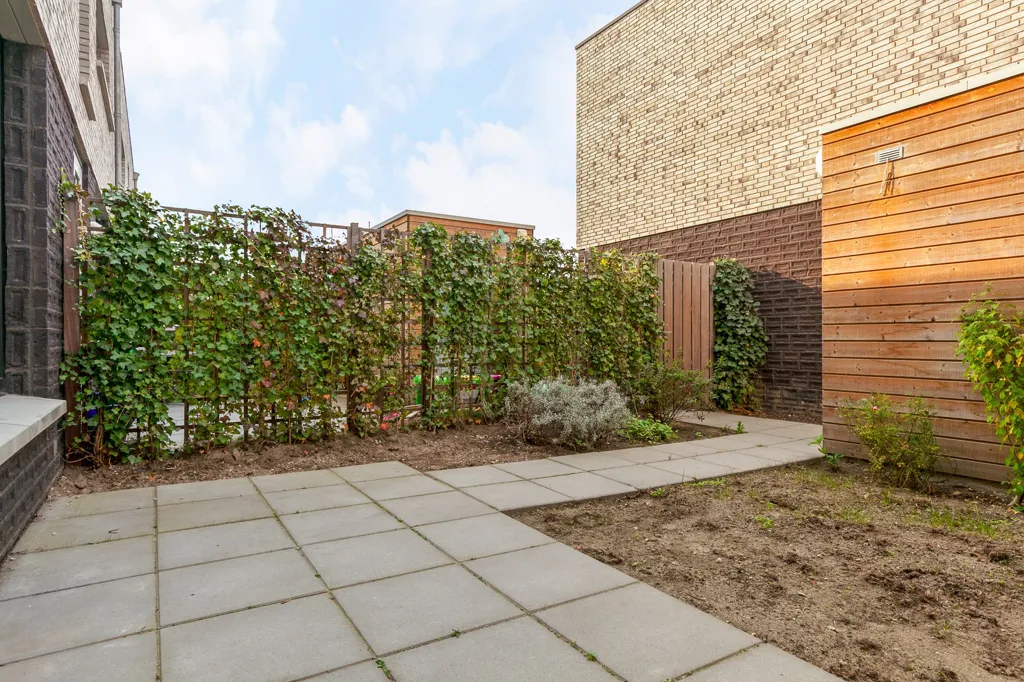 Giardino - Corner House with Garden in Utrecht