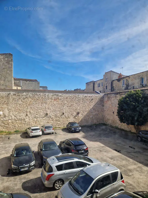 Aed - Duplex with Parking in Chartrons, Bordeaux