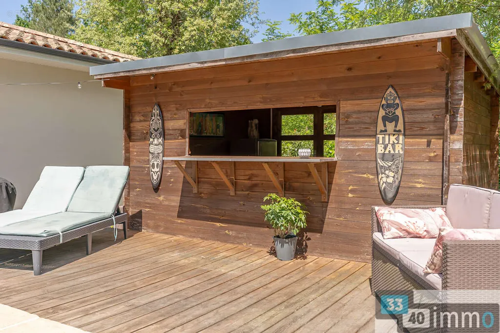 Terrass - Contemporary House with Pool in Salles
