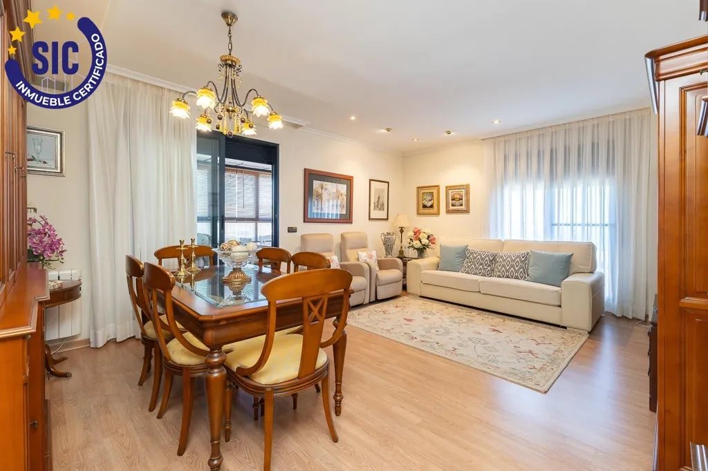 Söögituba - Premium Penthouse with Pool in Mislata
