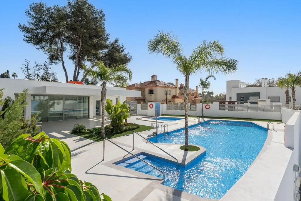 Bassein - Luxury Villa with Pools in San Pedro de Alcántara
