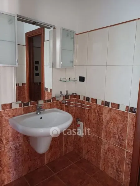 Bagni - Appartamento con terrazzo e vista a Potenza