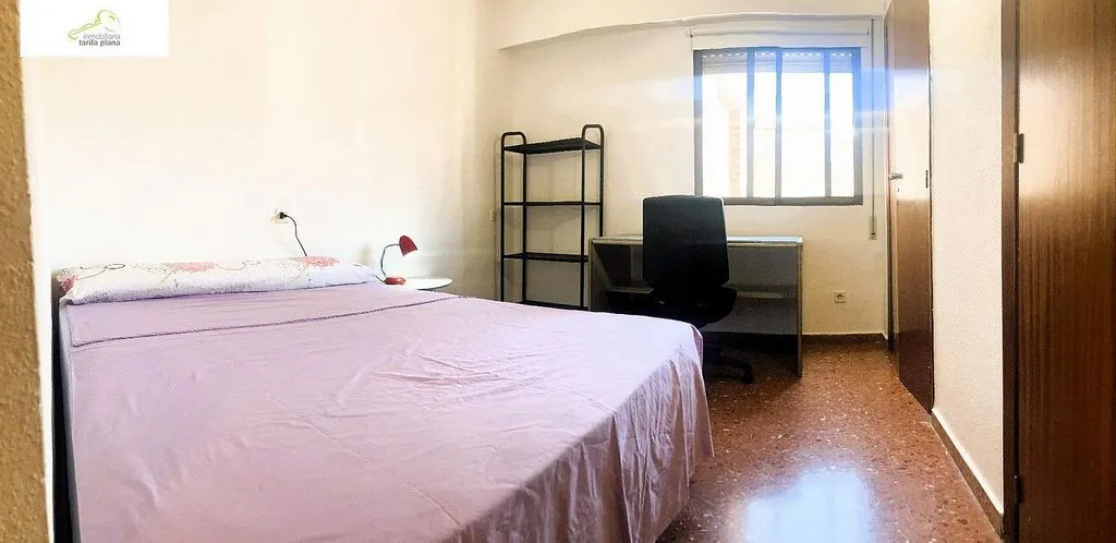 Chambres - Fully Furnished Flat with Garden in Benimaclet