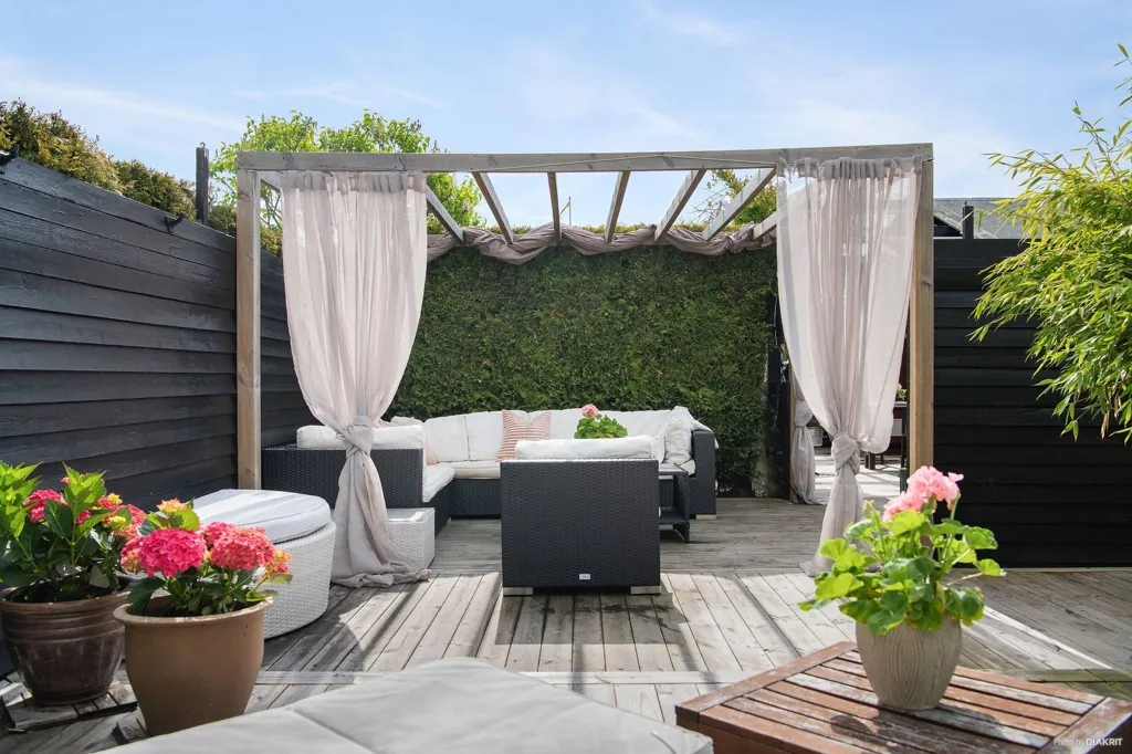 Terrasse - Charming Cottage with Garden in Sommarbyn Tornet