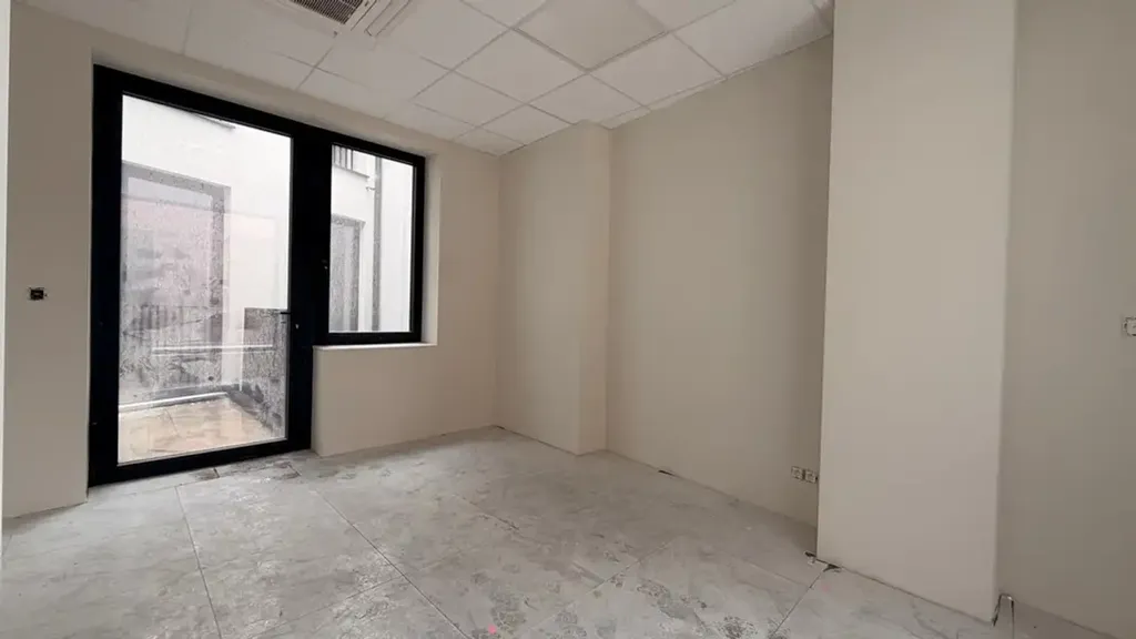 Stanze - Renovated Corner Office with Top Location on Meir, Antwerp