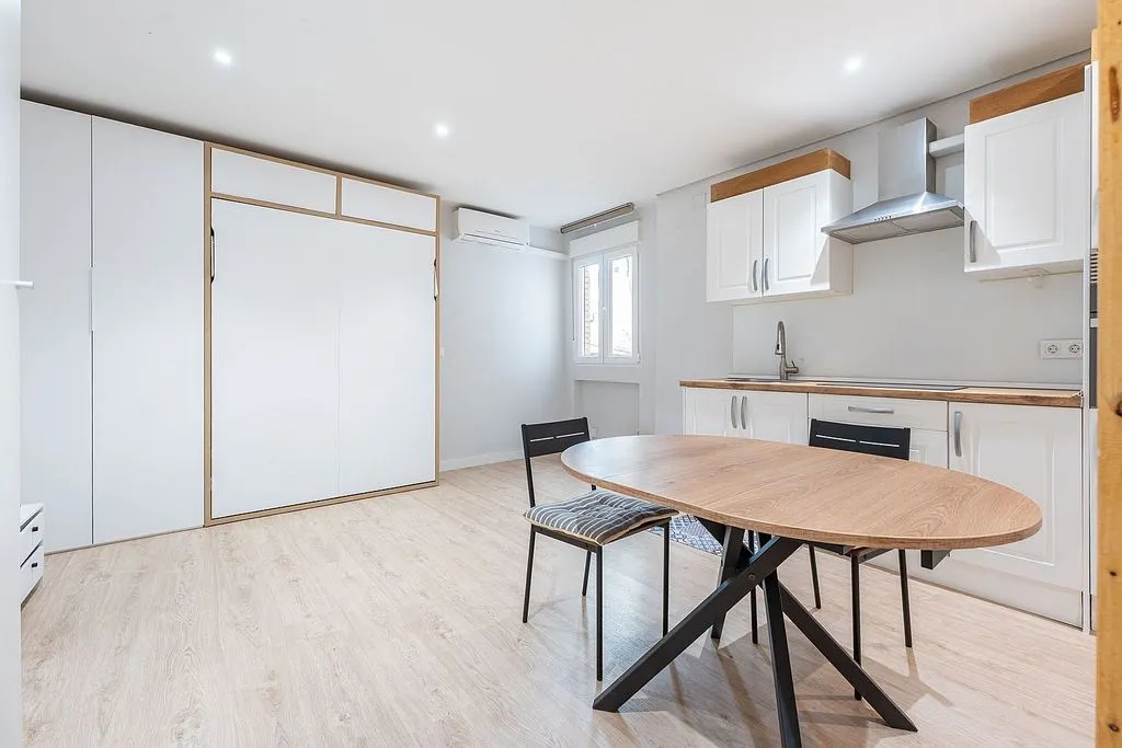 Sala da pranzo - Studio with Lift in Chamartín, Madrid