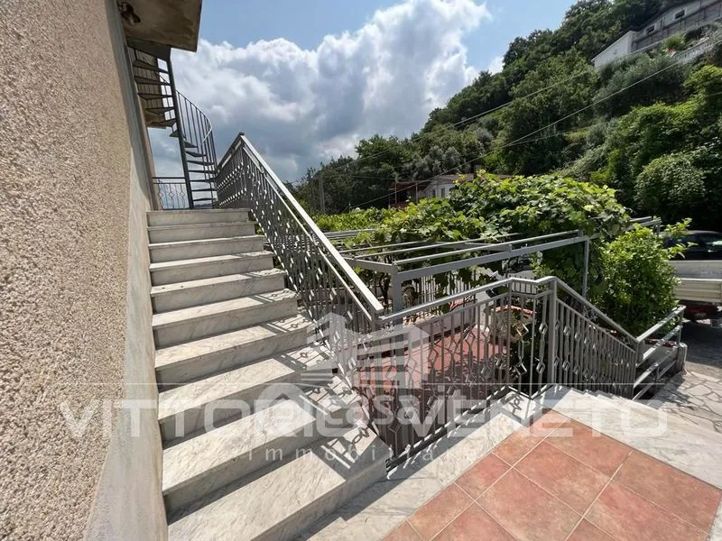 Toad - Apartment with Sea View in Laureana Cilento