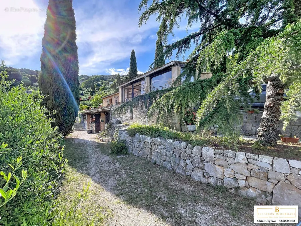 Extérieur - Maison de Caractère avec Vue Mer à Spéracèdes