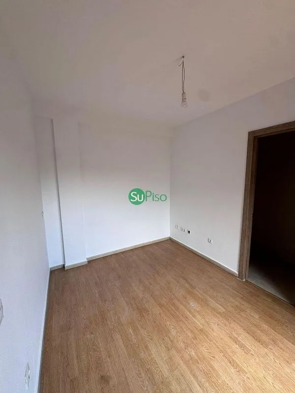 Pièces - Spacious Flat with Terrace in Magán
