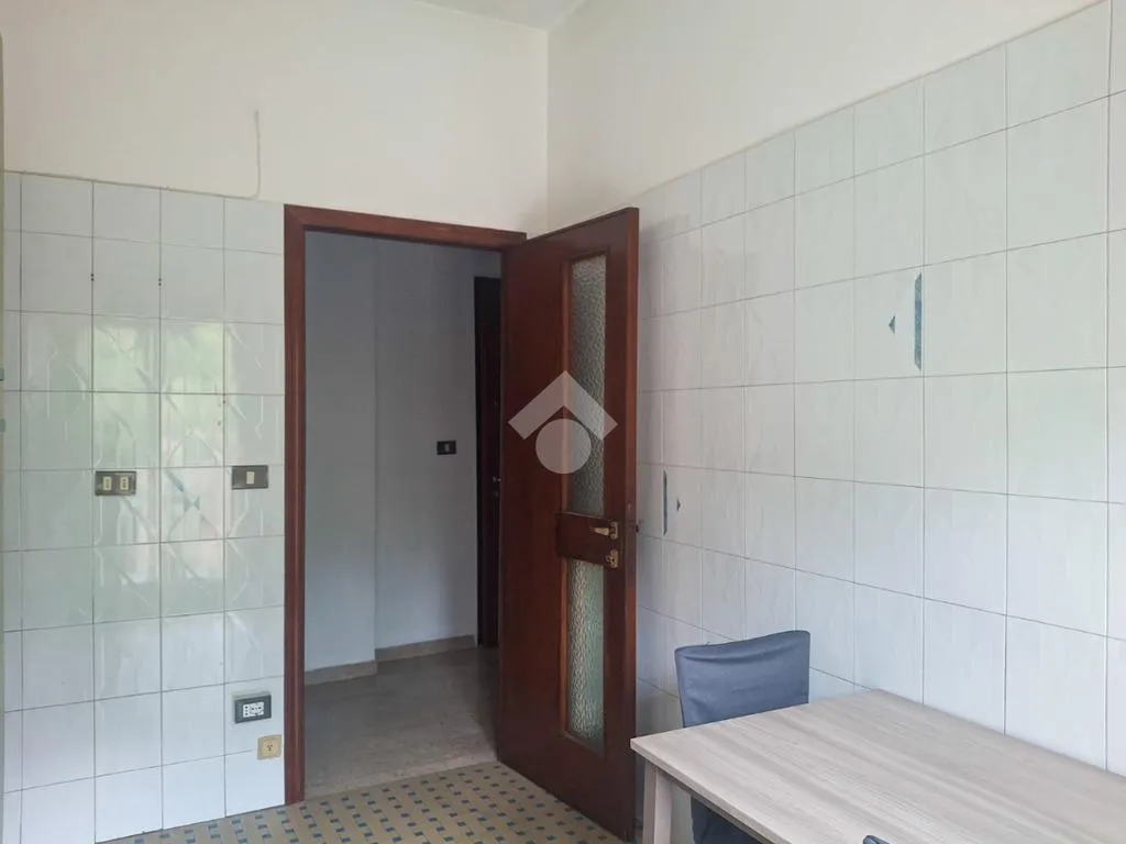 Salle à manger - Apartment with Balcony in Savona