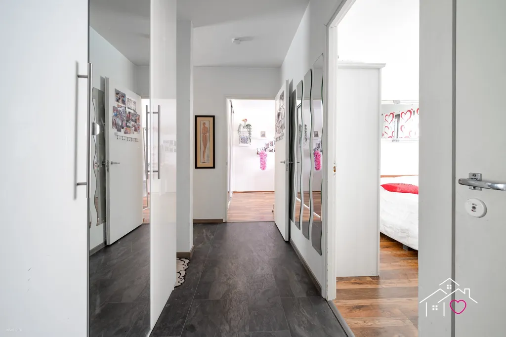 Hallway - Flat with Glazed Balcony in Riutoja