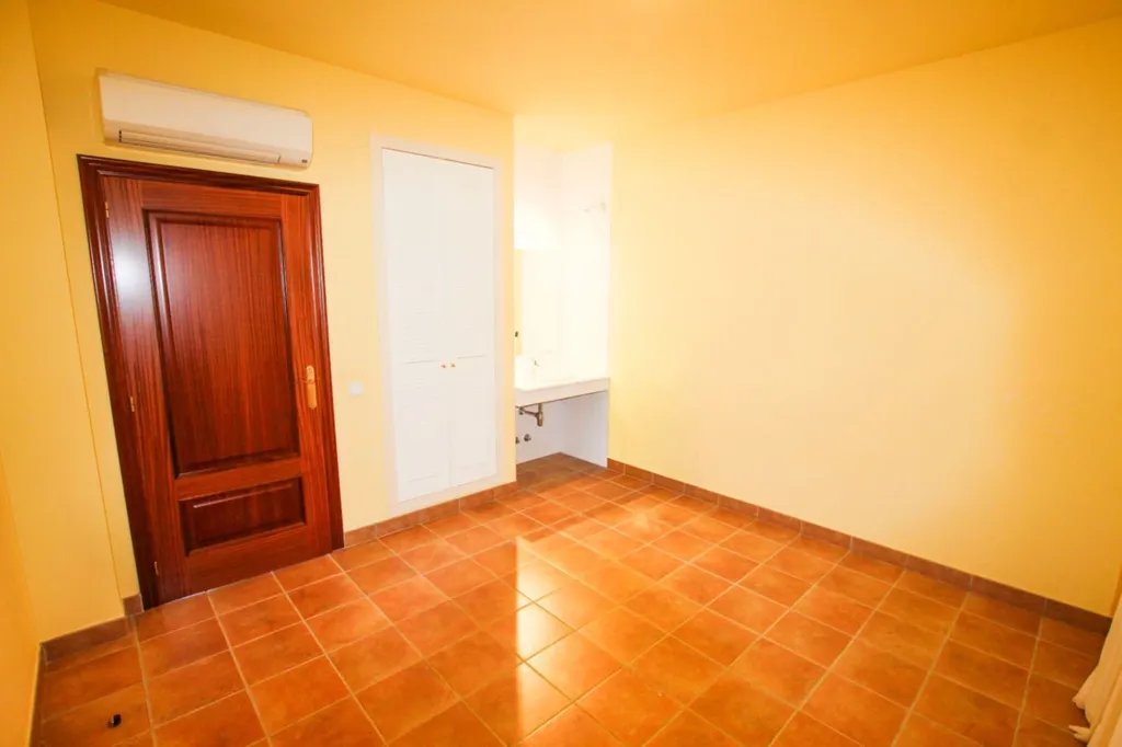 Esik - Villa with Sea View and Pool in Altea