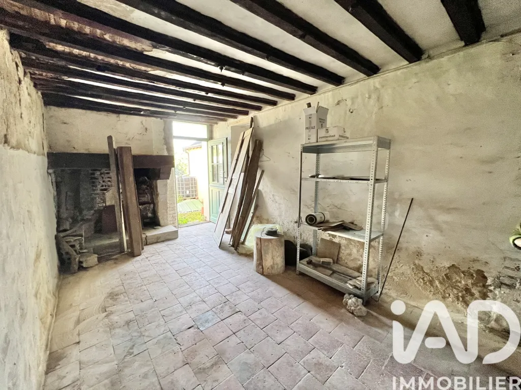 Pièces - Maison en Pierre avec Jardin à Thoiré-sur-Dinan
