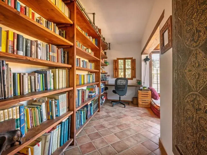 Bureau - Chalet with Pool in Bunyola, Mallorca