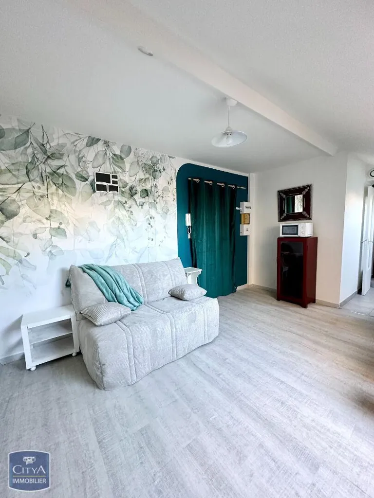 Elutuba - Studio Apartment with River View in Alençon