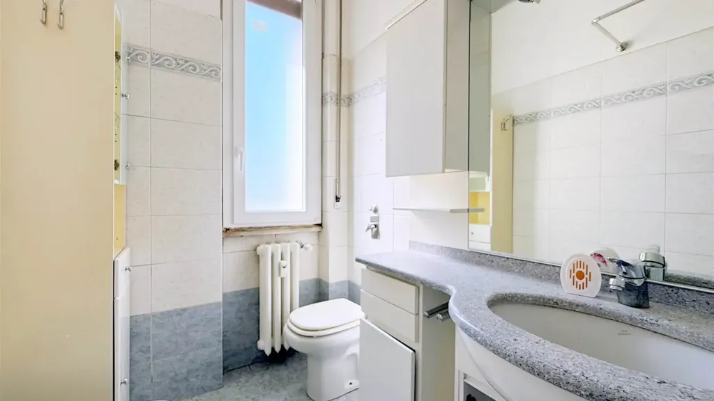 Salles de bain - Triplex with Geothermal Heating in Vedano al Lambro