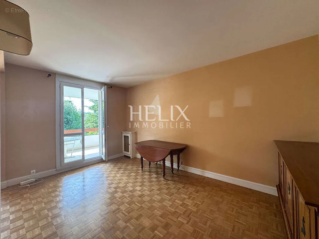 Camere da letto - Spacious Apartment with Balcony in Louveciennes