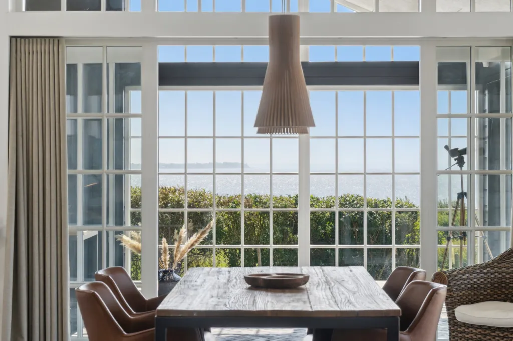 Salle à manger - Modern Summerhouse with Water View at Storebælt