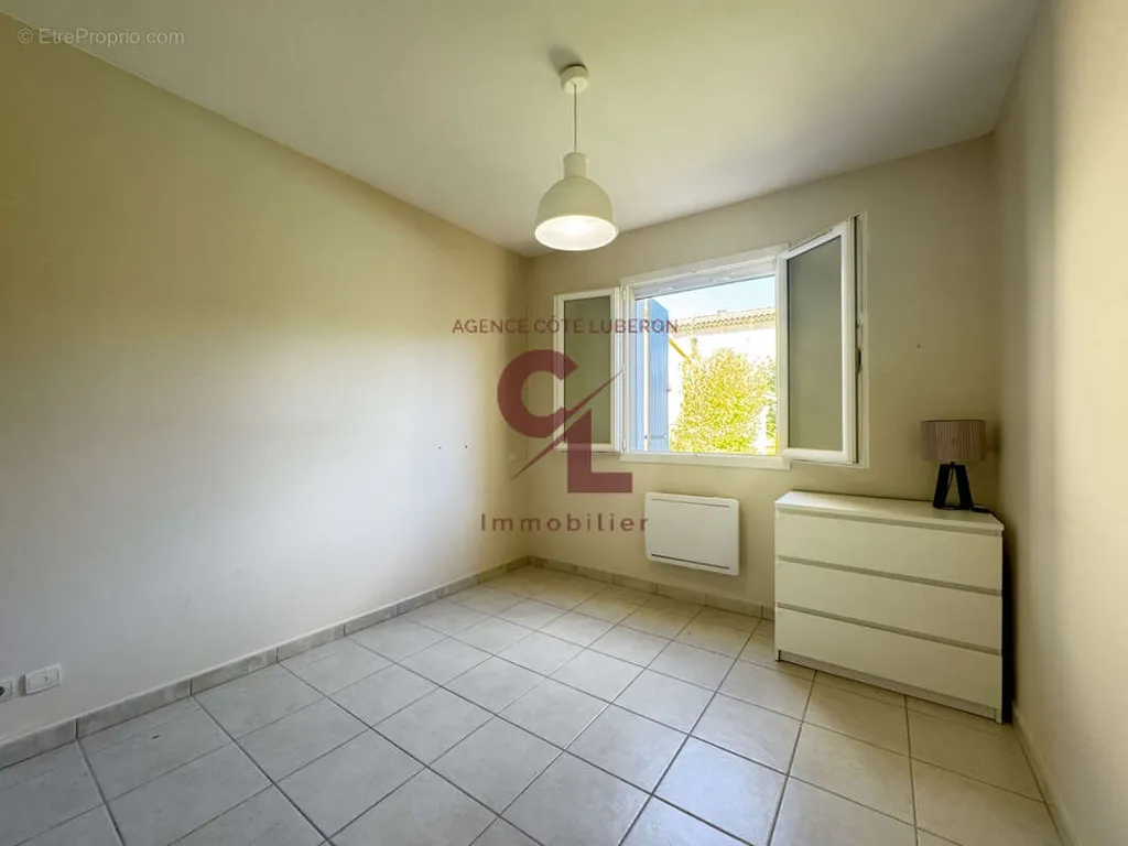 Pièces - Maison de Plain Pied avec Piscine à Maubec