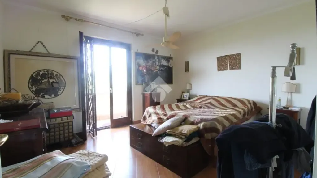 Camere da letto - Appartamento con vista montagna e terrazzo a Caserta