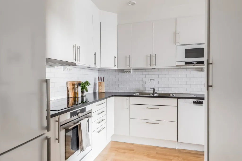 Cuisine - Modern Flat with Balcony in Örebro