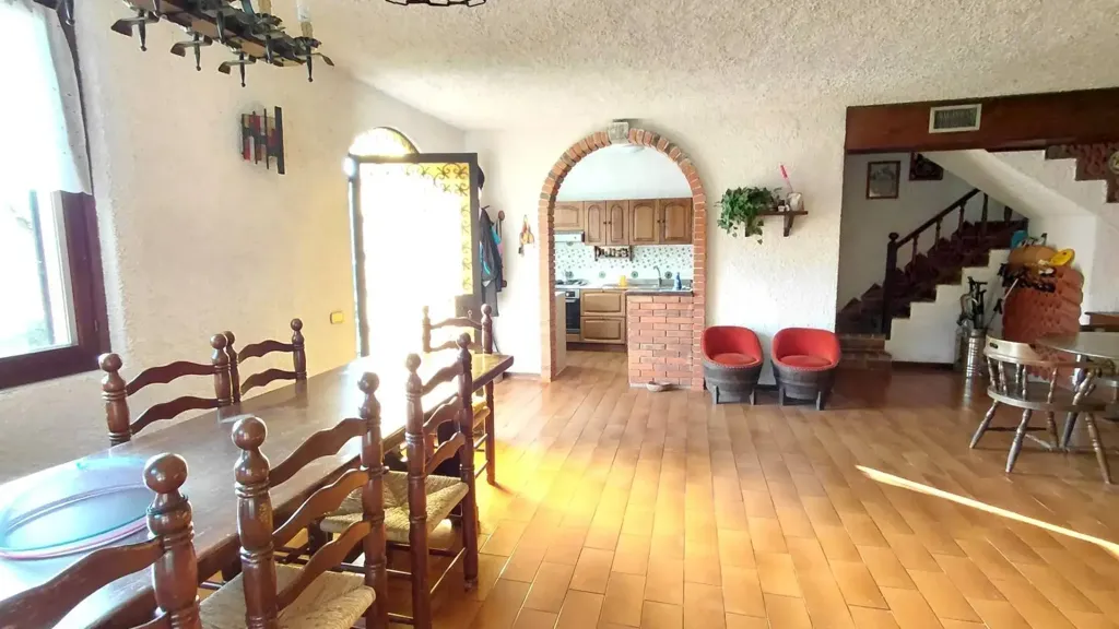 Söögituba - Bifamiliar Villa with Panoramic View in Marmentino