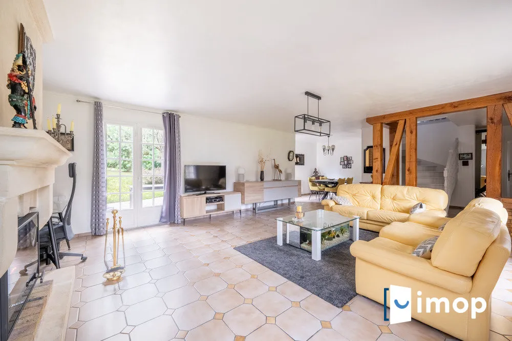 Séjour - Maison avec Terrasse Sud et Jardin à Villette