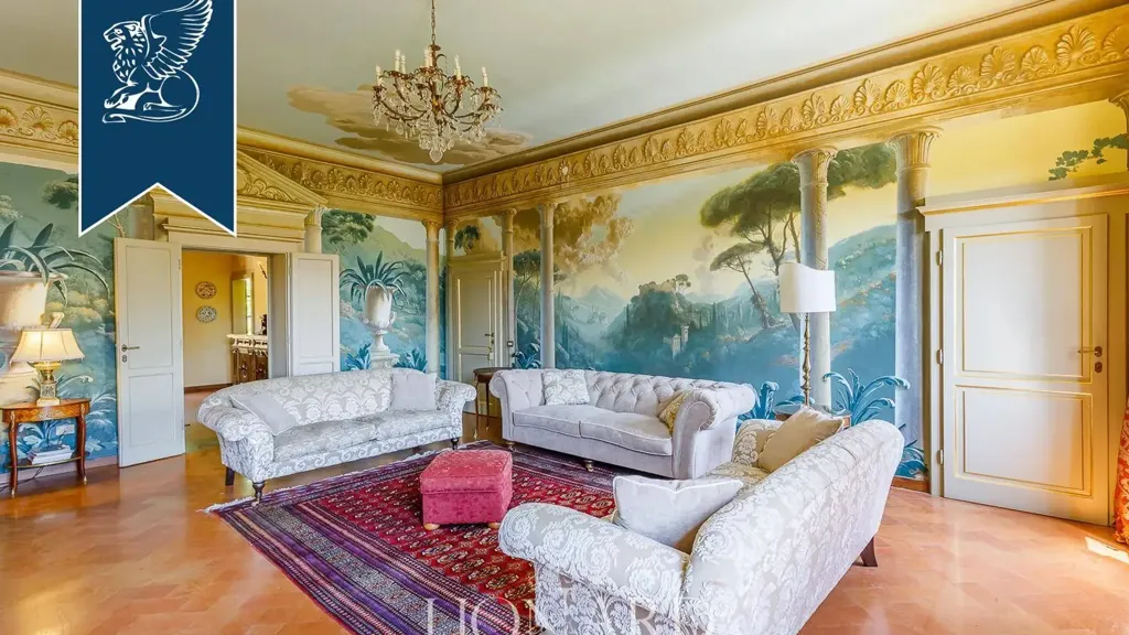 Elutuba - Historic Villa with Pool near Lucca