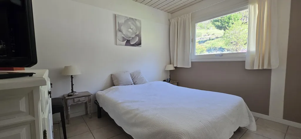 Chambres - Maison Contemporaine avec Vue Panoramique à Lancrans