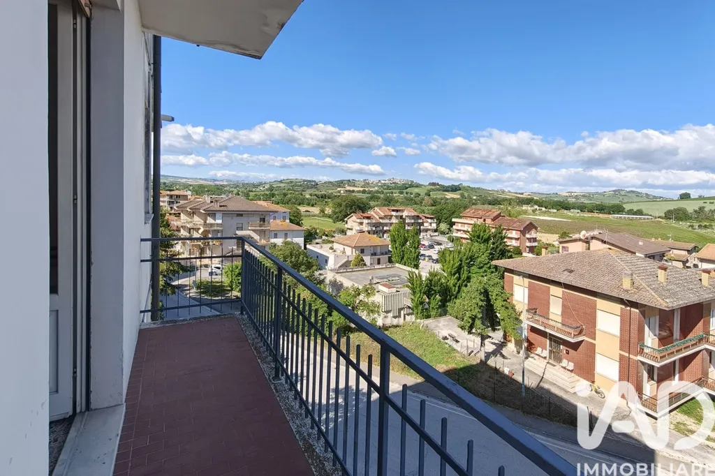 Balcon - Apartment with Dual Access in Sant'Elpidio a Mare