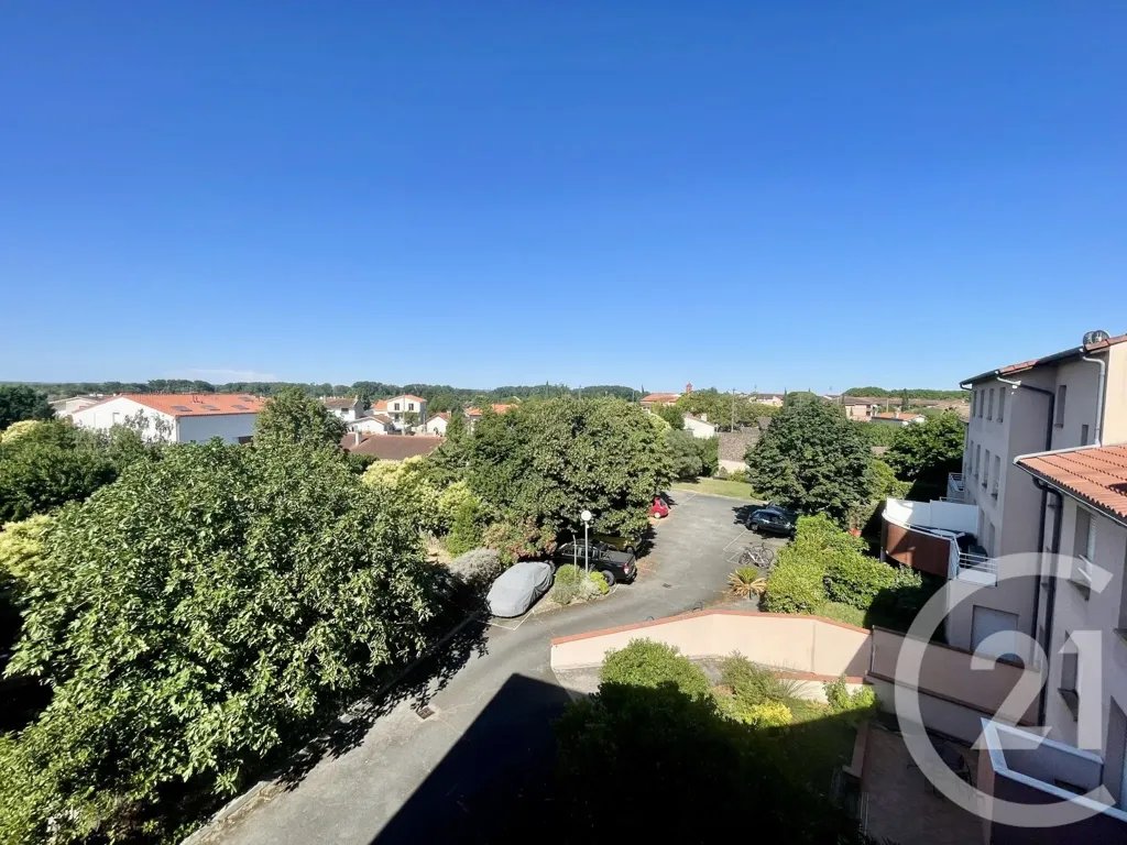 Rõdu - 3-Bedroom Apartment with Balcony in Blagnac Centre