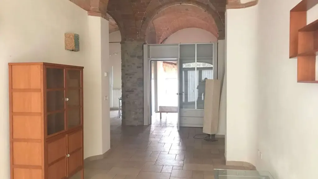 Esik - Rustic Loft with Independent Entry in San Donato
