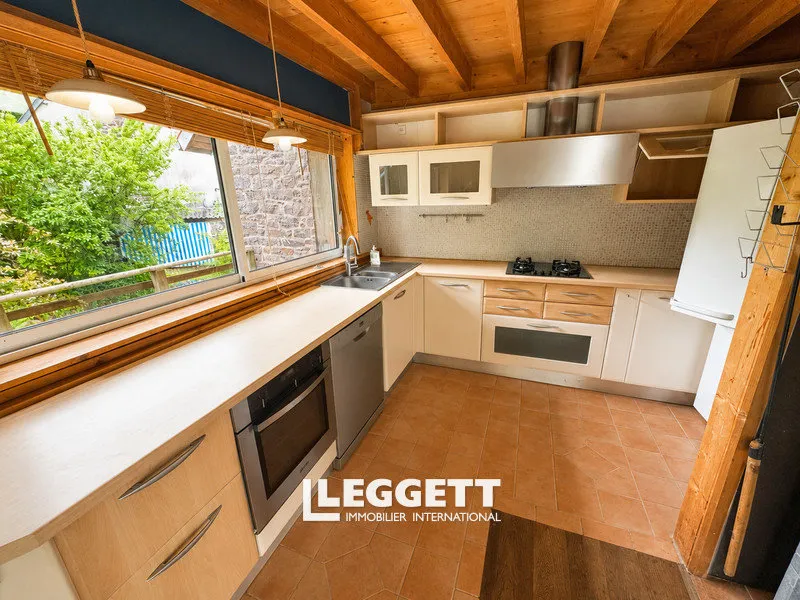 Cucina - Rustic Stone House with Garden in Saint-Planchers