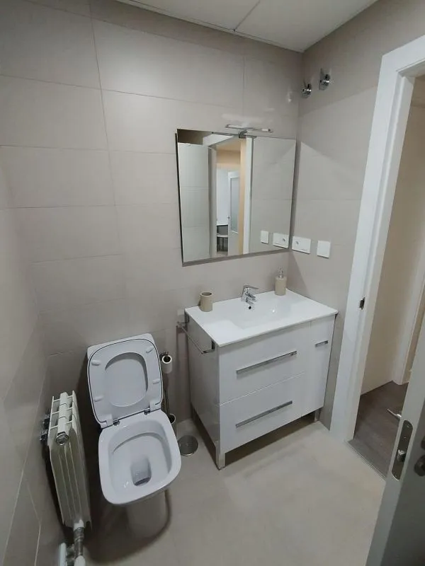 3-Bed Apartment with Pool in Rosaleda