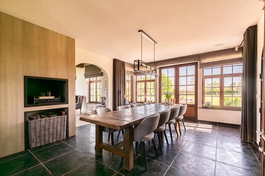 Sala da pranzo - Villa with Equestrian Facilities in Vinkt