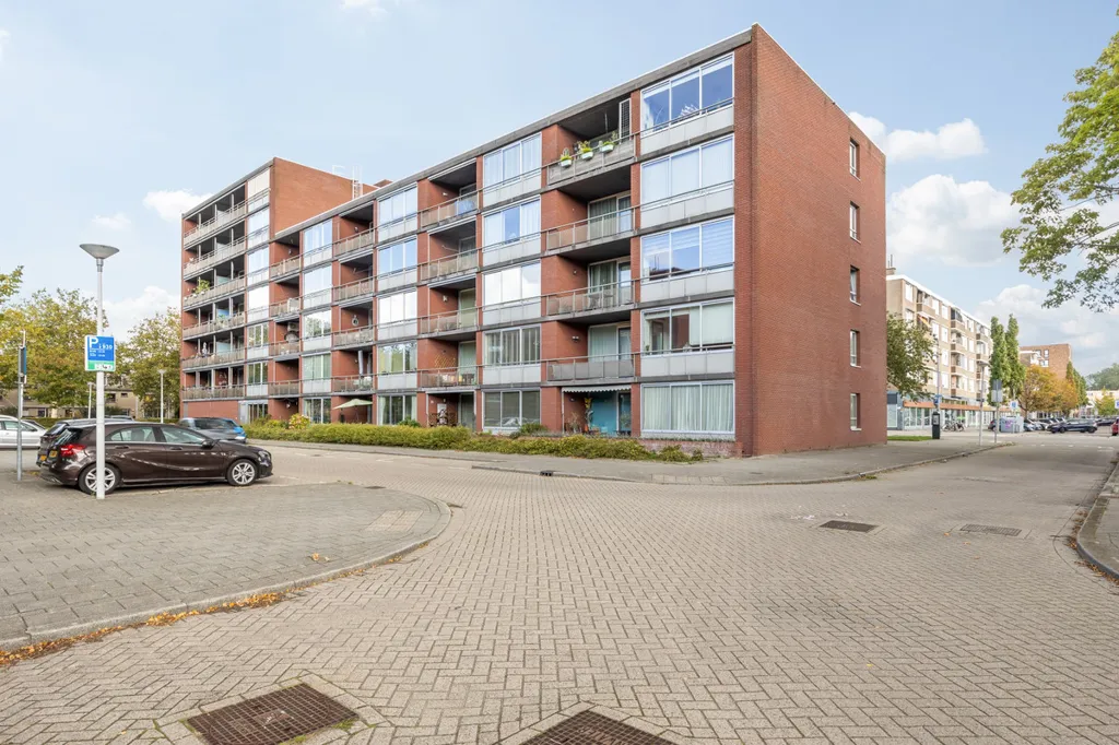 Välivaade - Spacious Flat with Balcony in IJsselmonde