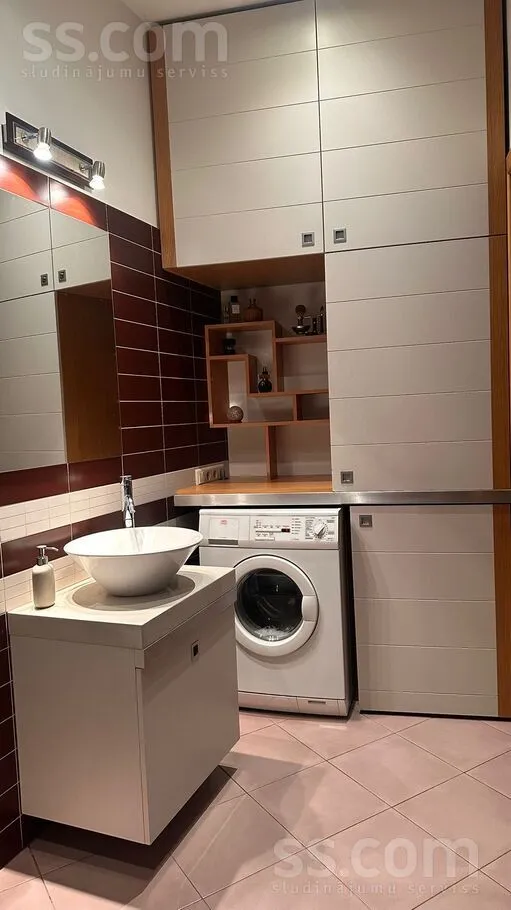Pesuköök - Renovated Apartment with Courtyard View in Riga Centre