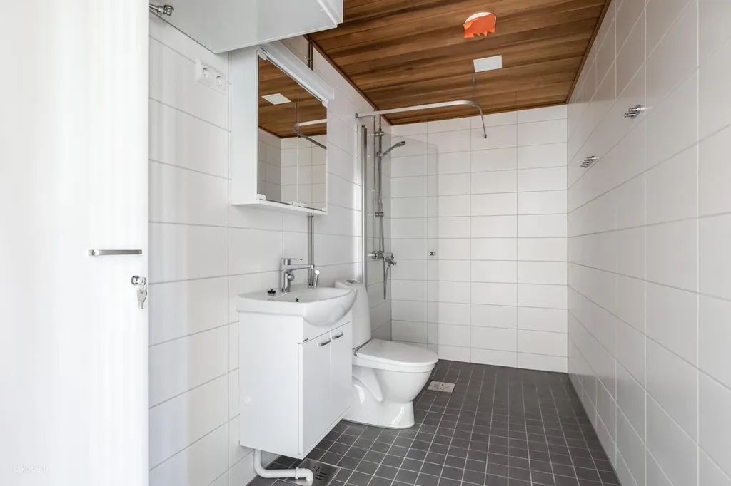 Bagni - Modern Flat with Balcony in Turku